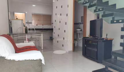 Casa à venda, 52 m² por R$ 300.000,00 - Maracanã - Praia Grande/SP