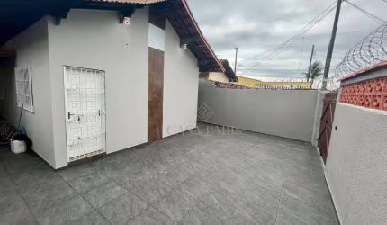 Casa com 2 dormitórios à venda, 100 m² por R$ 410.000,00 - Maracanã - Praia Grande/SP