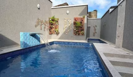 Sobrado com 2 dormitórios à venda, 54 m² por R$ 340.000 - Maracanã - Praia Grande/SP