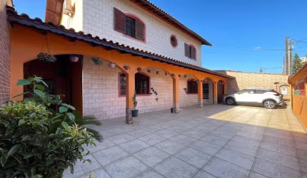 Sobrado com 3 dormitórios à venda, 246 m² por R$ 1.166.000,00 - Boqueirão - Praia Grande/SP
