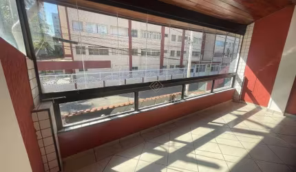 Sobrado com 3 dormitórios à venda, 179 m² por R$ 780.000,00 - Vila Guilhermina - Praia Grande/SP