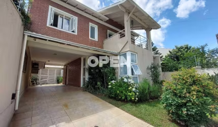 Sobrado à venda no bairro Igara, Canoas – 3 dormitórios, 2 suítes, piscina e área gourmet