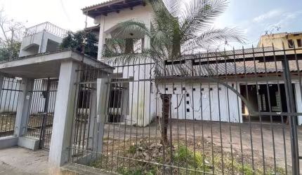Sobrado 04 dormitórios , Marechal Rondon , Canoas .