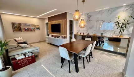 Apartamento de 4 quartos e 4 vagas no bairro Castelo