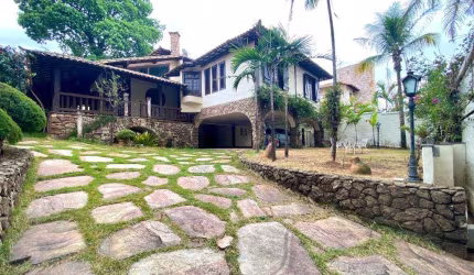 Casa à venda, 6 quartos, 2 suítes, 14 vagas, São Luiz - Belo Horizonte/MG