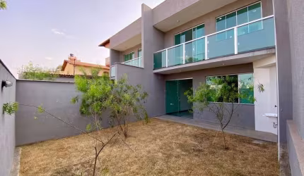Casa geminada à venda, 3 quartos, 1 suíte, 2 vagas, Santa Amélia - Belo Horizonte/MG