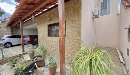 Casa à venda, 4 quartos, 1 suíte, 4 vagas, Planalto - Belo Horizonte/MG
