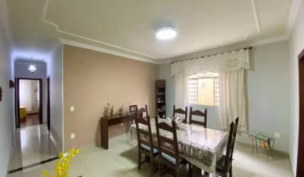 Casa à venda, 4 quartos, 1 suíte, 4 vagas, Castelo - Belo Horizonte/MG