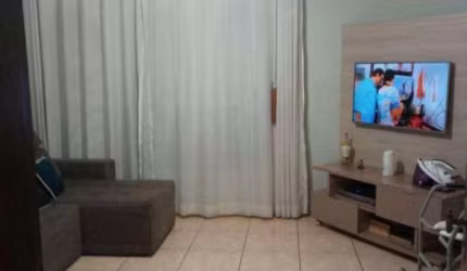Casa com 3 dormitórios à venda, 187 m² por R$ 480.000 - Centro - Araraquara/SP