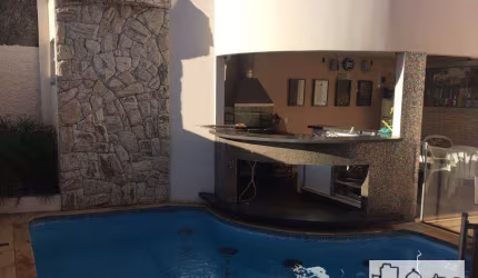 Casa com 3 dormitórios à venda, 140 m² por R$ 680.000,00 - Vila Melhado - Araraquara/SP