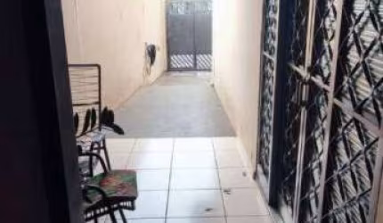Casa com 2 dormitórios à venda, 90 m² por R$ 265.000 - Jardim Santa Lúcia - Araraquara/SP