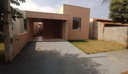 Casa com 3 dormitórios à venda, 118 m² por R$ 300.000,00 - 7º Distrito Industrial - Araraquara/SP