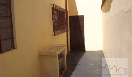 Casa a venda na região central de Araraquara