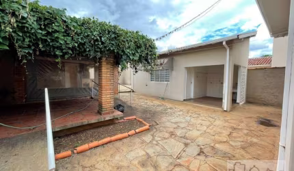 Casa a venda no centro de Araraquara