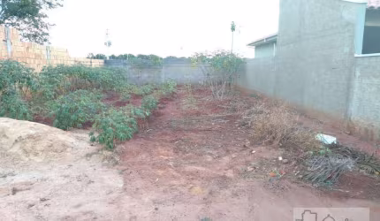 Terreno a venda no Distrito Industrial de Araraquara.