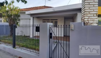 Imóvel comercial a venda na rua Henrique Lupo.