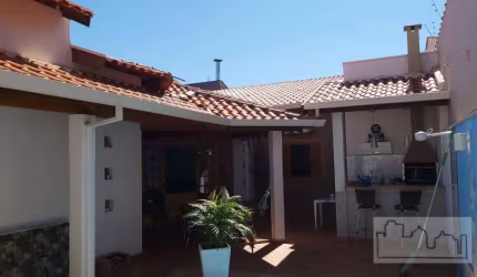 Casa a venda no Residencial Cambuy.