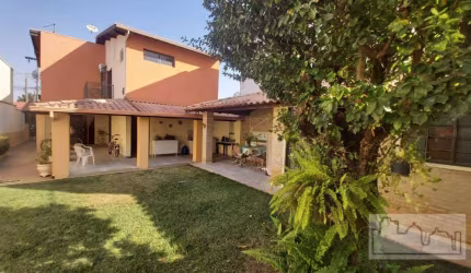 Sobrado a venda no Residencial Cambuy