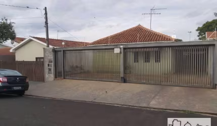 Casa a venda na Vila Harmonia.