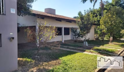Ampla casa a venda no Jardim Vale das Rosas em Araraquara.