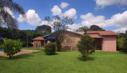 Chácara a venda no 7º distrito Industrial de Araraquara.
