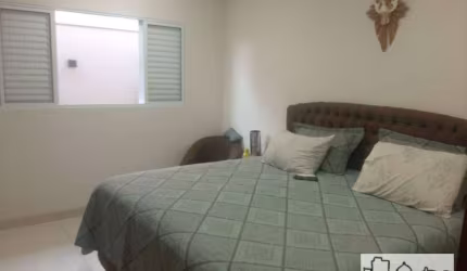 Casa a venda em Condomínio
