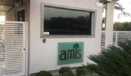Apartamento com 2 dormitórios para alugar, 50 m² por R$ 910,00 - Condomínio Edifício Parque Amis - Araraquara/SP