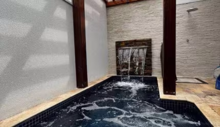 Casa a venda no condomínio Atlanta com piscina
