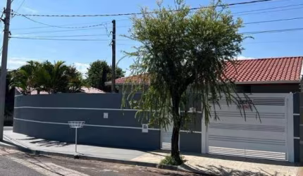 Casa com 3 dormitórios à venda, 158 m² por R$ 500.000 - Jardim do Bosque - Araraquara/SP