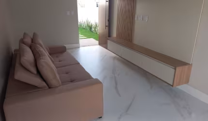 Alugo casa no condomínio Mangata bairro Sim.