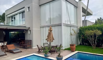 Casa com 4 quartos e piscina á venda em condomínio no Sim, Feira de Santana- Ba.