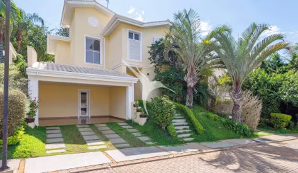 Casa em condomínio fechado com 3 quartos à venda no Granja Viana, Cotia  por R$ 2.028.000