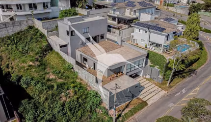 Casa em condomínio fechado com 3 quartos à venda na Estrada Fazendinha, Pousada dos Bandeirantes, Carapicuíba por R$ 2.250.000