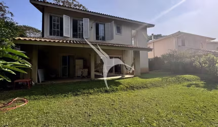 Casa em condomínio fechado com 3 quartos à venda na Rua General Fernando Vasconcellos Cavalcanti de Albuquerque, Bosque do Vianna, Cotia por R$ 2.140.000