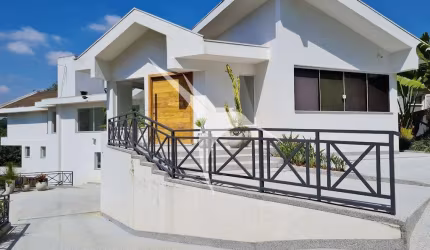 Casa em condomínio fechado com 4 quartos para alugar na Avenida São Camilo, Granja Viana, Cotia por R$ 35.000