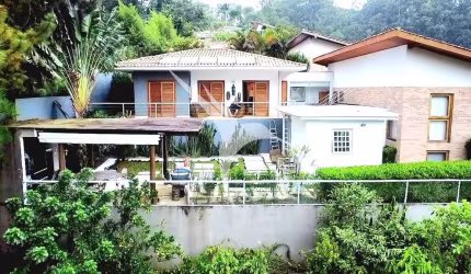 Casa com 4 quartos para alugar na Estrada Fazendinha, Pousada dos Bandeirantes, Carapicuíba por R$ 8.300