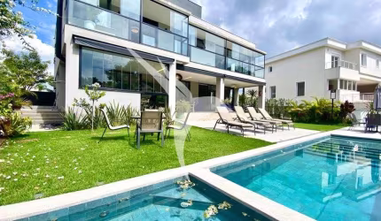 Casa em condomínio fechado com 4 quartos à venda na Avenida das Caúnas, Granja Viana, Carapicuíba por R$ 5.500.000