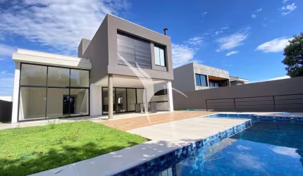 Casa em condomínio fechado com 4 quartos à venda na Avenida das Caúnas, Granja Viana, Carapicuíba por R$ 3.700.000