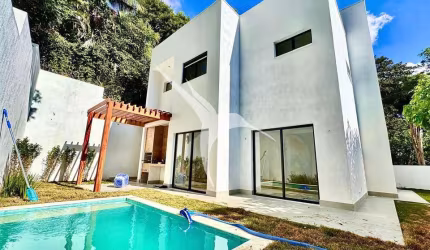 Casa com 3 quartos à venda na Rua Bem-Te-Vi, Vila Verde, Itapevi por R$ 1.490.000