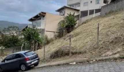 TERRENO 650M² TRINDADE