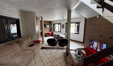 Casa 4 dormitórios 201m² Saco dos Limões