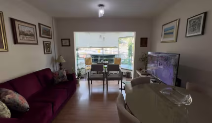 Apartamento á venda no bairro Pantanal 3 dorm
