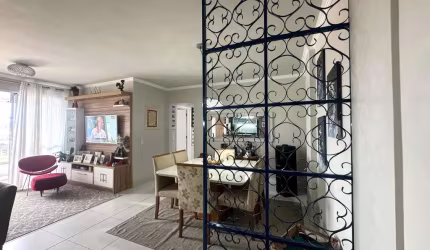 Apartamento 4 Quartos com vista parcial mar