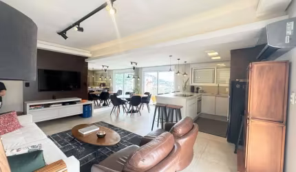 Cobertura Duplex dos Sonhos: Luxo na Trindade