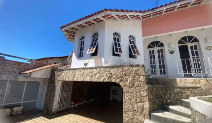 Casa com Localização Privilegiada