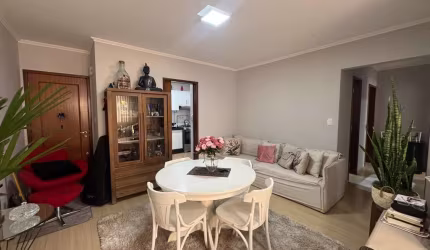 Apartamento Amplo com Dependência na Trindade