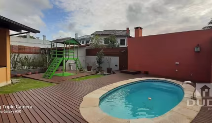 Casa com 3 Quartos à Venda, 267 m²