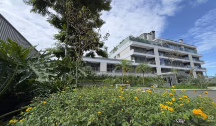 Apartamento novo no Cacupé