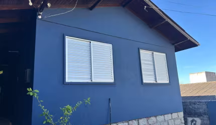 Casa com 2 quartos sendo 1 Suíte na Trindade