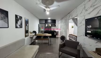 Casa de condomínio com 2 dormitórios e 45m2 a 3 minutos da Praia Martim de Sá em Caraguatatuba/SP à venda